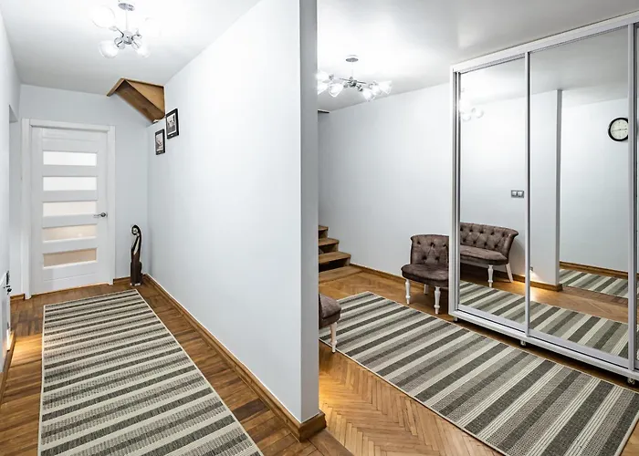 Romari Apartment Вірменська